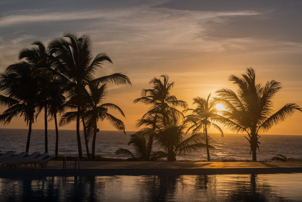 Coliseum Beach Hotel All Inclusive เบเบรีเบ ภายนอก รูปภาพ